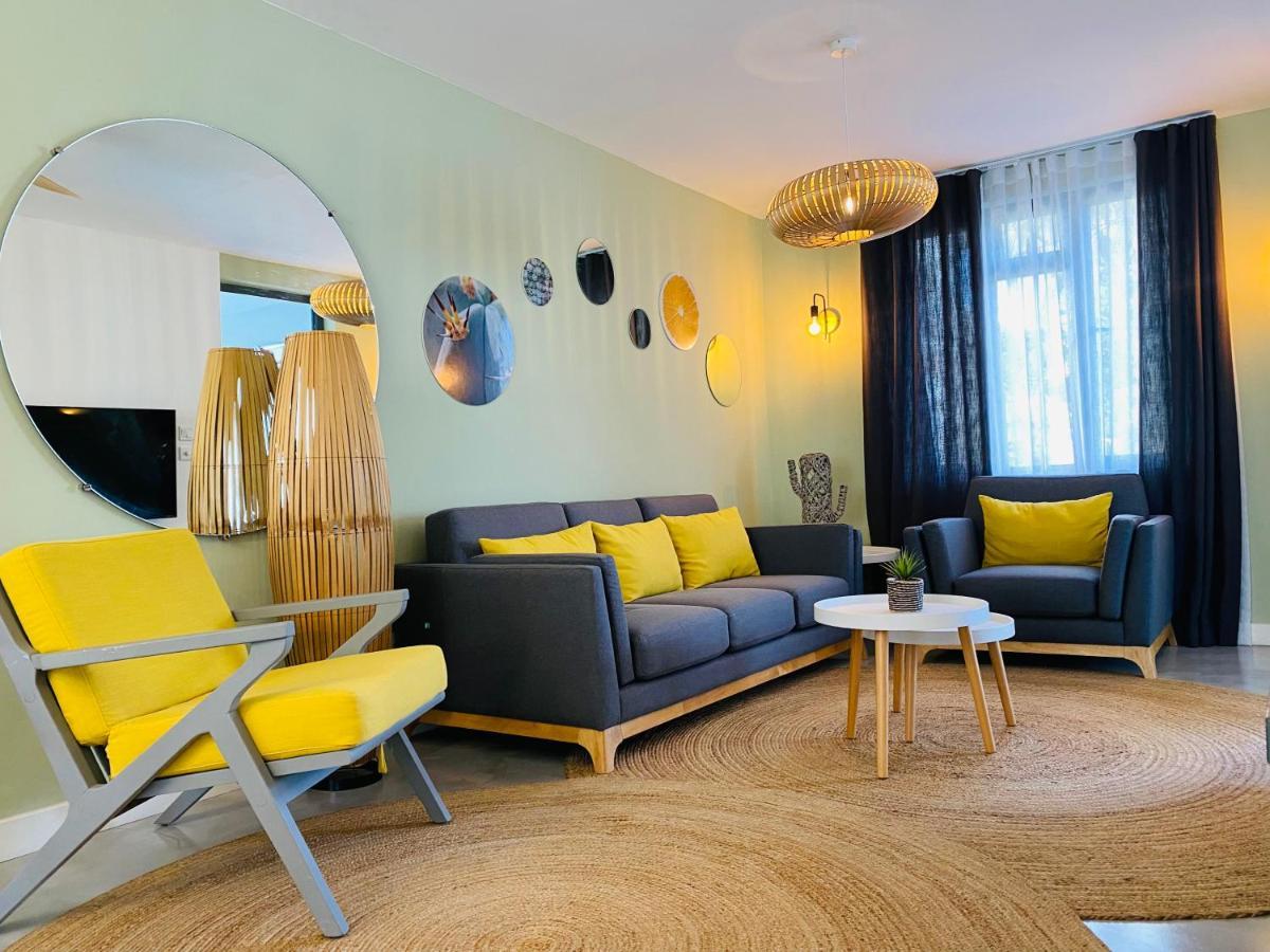 Sweet Beach Apt-Pool, Terrace, Ground Floor, Few Steps From Beach! Flic en Flac Luaran gambar